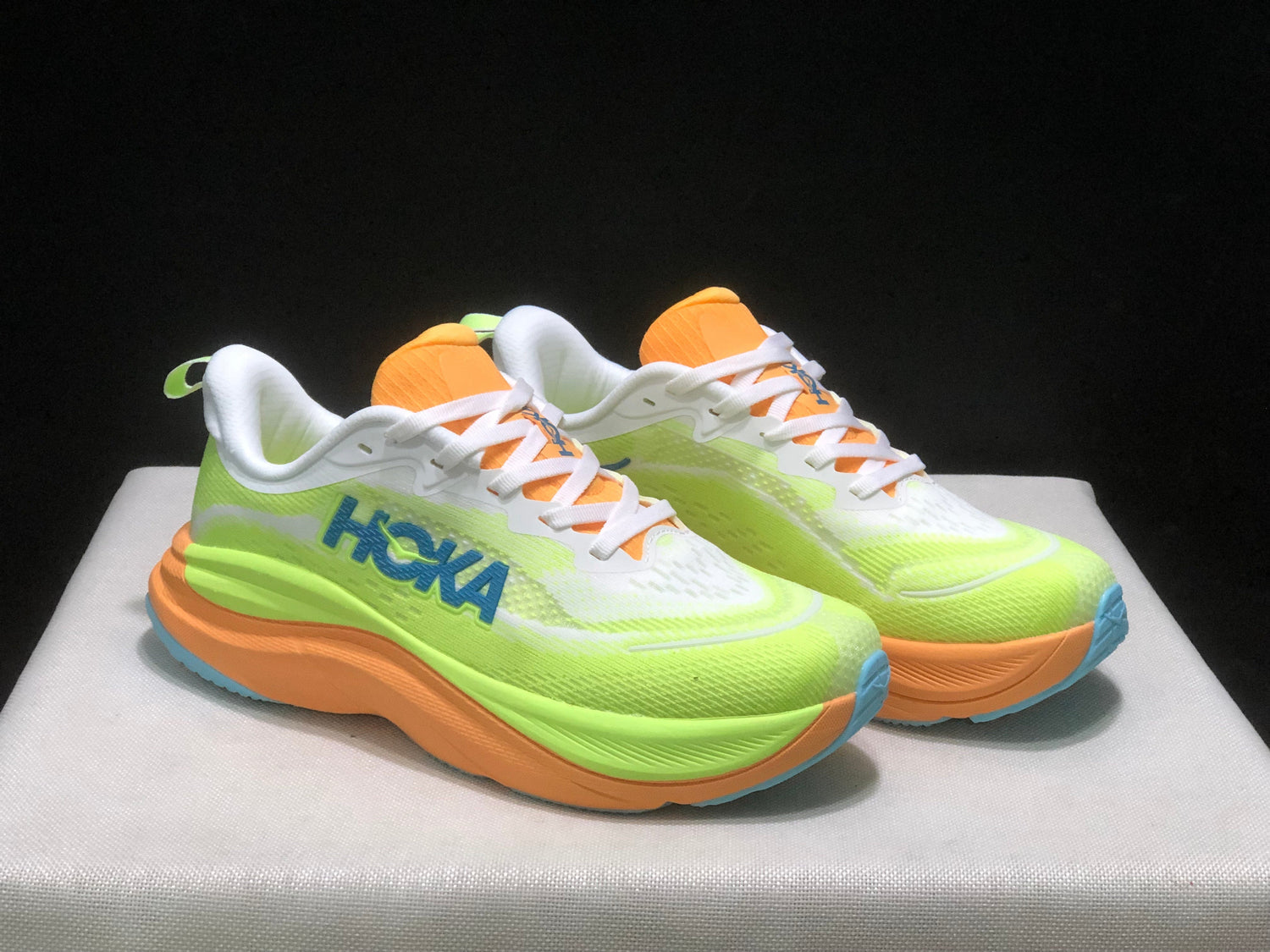 HOKA