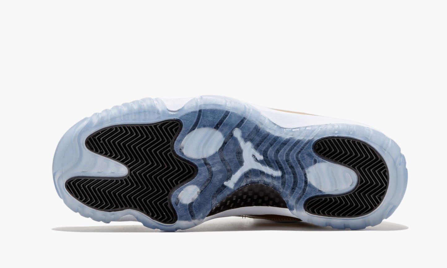Air Jordan 11 Retro Low “Closing Ceremony”